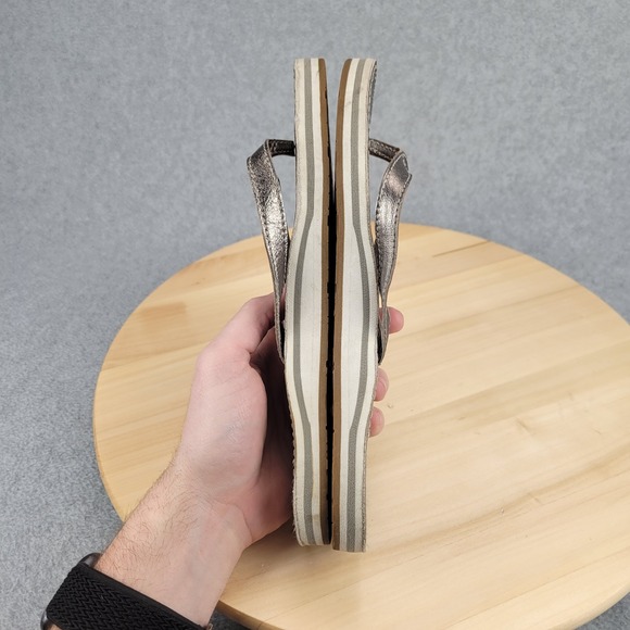 Coach Wilma Poppy Leather Sandals Flip Flops Size 7 Silver Metallic - Picture 8 of 10